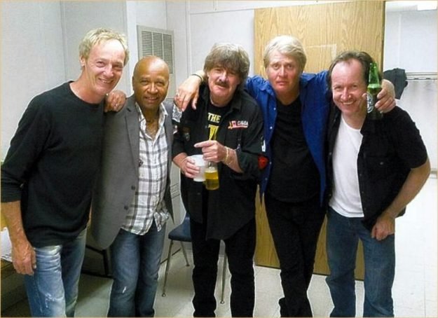 One Of A Kind Performance - Tom Cochrane Jeff Jones Burton Cummings