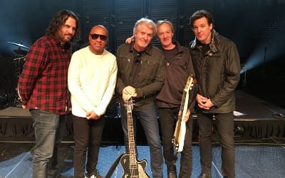 MMW#25 Tour - Tom Cochrane and Red Rider